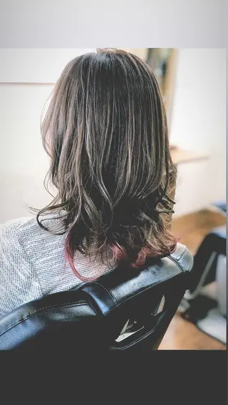 セミロング カラー ヘアアレンジ 服部 和香のヘアスタイル