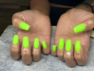 ネイル morelia nailsalon 京橋店所属・ri naのネイルデザイン