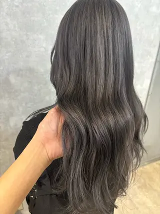 ロング 🌐NATSUMI 🌐【寒色カラー】のヘアスタイル