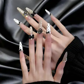 ネイル 清水 亞美のネイルデザイン