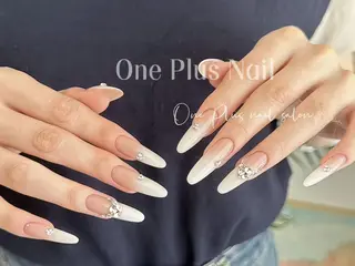 ネイル One Plus Nail Salonのネイルデザイン