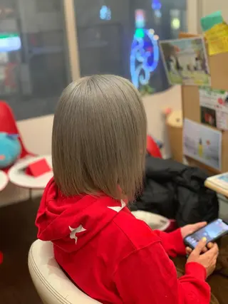 ミディアム カラー たけい ゆうきのヘアスタイル