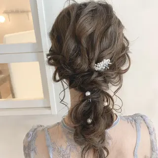 セミロング カレンダー 弁天町Tomoのヘアスタイル