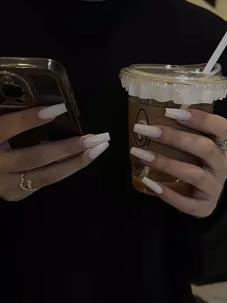 ネイル One Plus Nail Salonのネイルデザイン