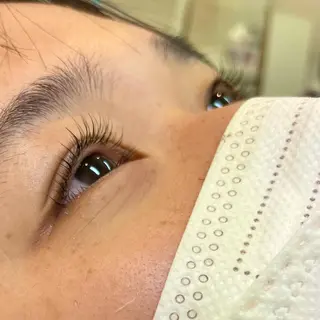 マツエク・マツパ サロンドシルエット所属・YUNA ／バインドロックのマツエク・マツパデザイン