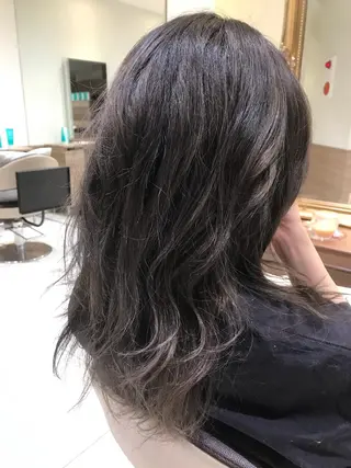 セミロング カラー steed tokyo所属・KOOKI スティードトーキョーのヘアスタイル