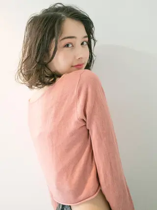 パーマ pole/apartment所属・💓パーマ，💗 レイヤーカットのヘアスタイル