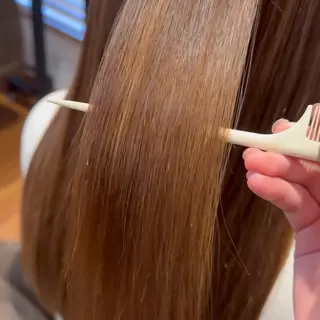 ロング 透明感×深み オリーブ🌿‬NAOのヘアスタイル