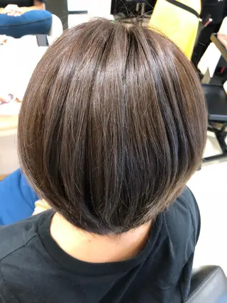 ショート カラー 千葉 好未のヘアスタイル