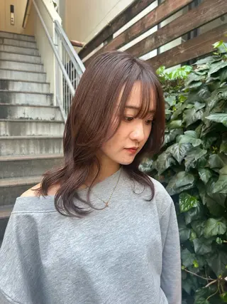 ミディアム カラー MAI ⠀ ⠀ ⠀のヘアスタイル