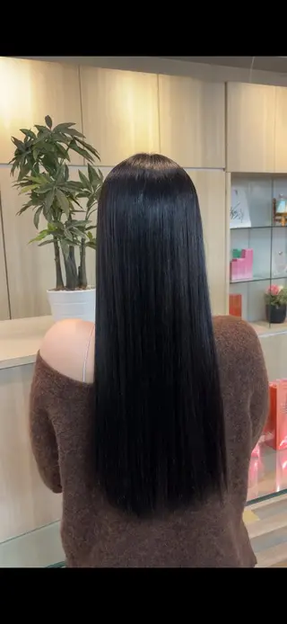 ロング カラー 山本 琴音のヘアスタイル