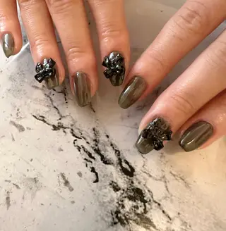 ネイル 新山 聖のネイルデザイン