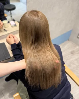 ロング カラー ヘアアレンジ YUA 🌼のヘアスタイル