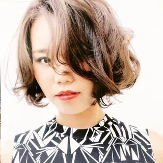 ショート ミディアム カラー パーマ neolive emのヘアスタイル