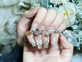 ネイル E.N🦋 長さ出し/持ち込みのネイルデザイン