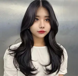 ロング RAF TOKYO 浜松所属・レイヤー/髪質改善/ 飯尾百花のヘアスタイル