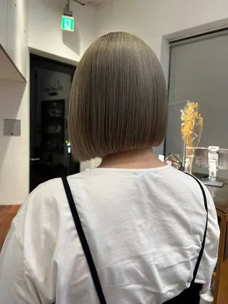 ミディアム カラー Lin'ne所属・竹内梓／パーマ ／ハイトーンのヘアスタイル