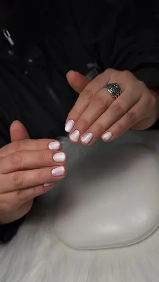 ネイル ナオネイルサロン所属・オトヤ ナオミのネイルデザイン