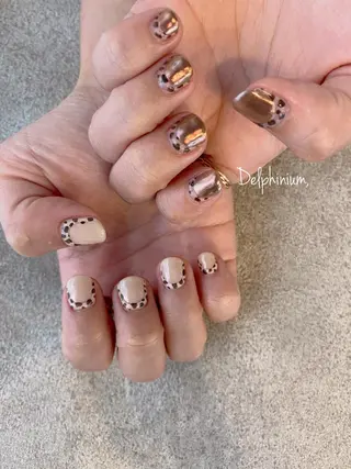 ネイル 岡本 友恵のネイルデザイン