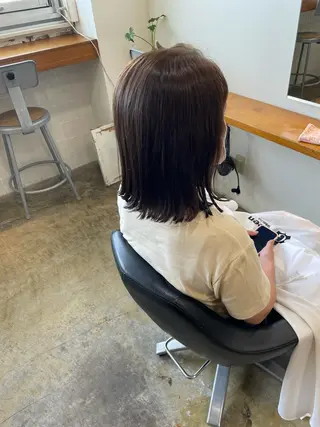 ミディアム カラー MIOベージュカラー 柔らかいカラーのヘアスタイル