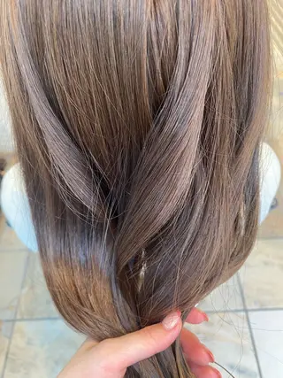 カラー 佐竹 こいきのヘアスタイル