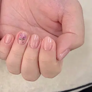 ネイル アトリエ　ミモザ所属・いまむら あかりのネイルデザイン