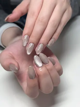 ネイル 奥岡 花恋のネイルデザイン