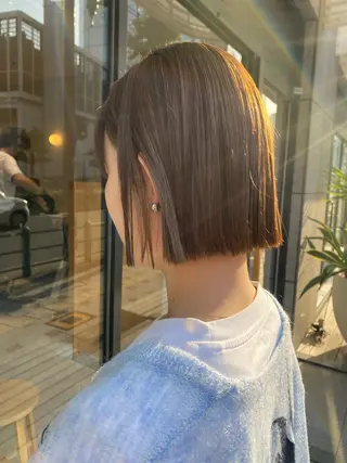 ショート カラー 艶髪🌟髪質改善✨ Zinaヤマダ チサのヘアスタイル