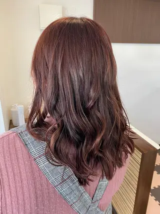 ロング カラー 堀内 七海のヘアスタイル