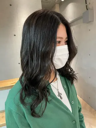 ロング カラー しのはら まどかのヘアスタイル