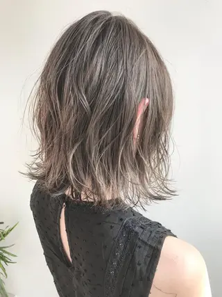 ショート カラー ショート/レイヤー なら石井知希のヘアスタイル