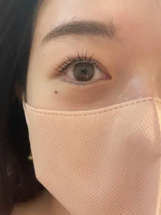 マツエク・マツパ ブリーチなしカラー ダブルカラーエクステのヘアスタイル