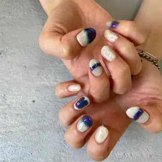 ネイル anyora nail salon所属・大人ワンホン キラキラ／Ayanoのネイルデザイン