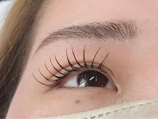 マツエク・マツパ eyelash salon Lumière (リュミエール)所属・Ciel リュミエールの眉毛・アイブロウイメージ