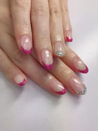 ネイル Piacere所属・Piacere 絵美のネイルデザイン