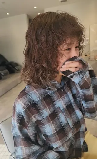 ミディアム パーマ ヘアアレンジ Unille ユニル所属・亀井 香澄のヘアスタイル