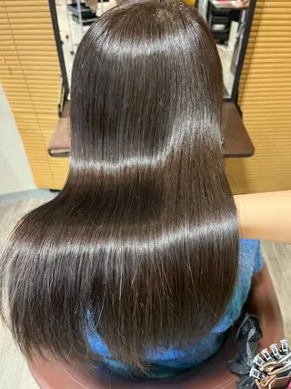 ロング PALETTE(パレット)所属・SHIORI💜口コ ミNo.1艶カラーのヘアスタイル