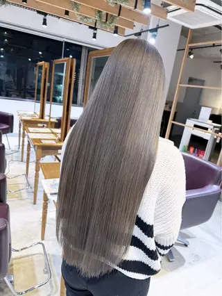 ロング カラー 池田 藍蓮のヘアスタイル