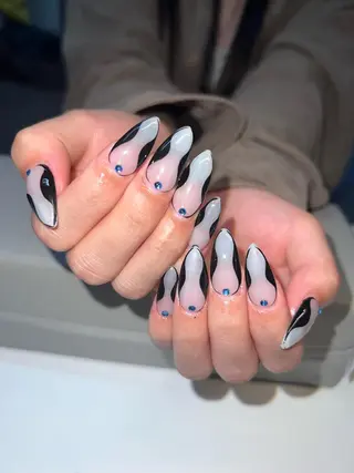 ネイル Nail Salon L'arc所属・💊大阪/心斎橋 moni🧠のネイルデザイン