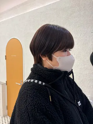 ショート リン🔔ボブ cut ベージュカラー🤎のヘアスタイル