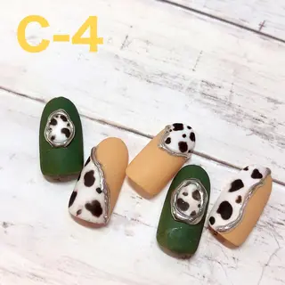 ネイル Richelle eyelash&nail 横浜店所属・二宮 はなのネイルデザイン