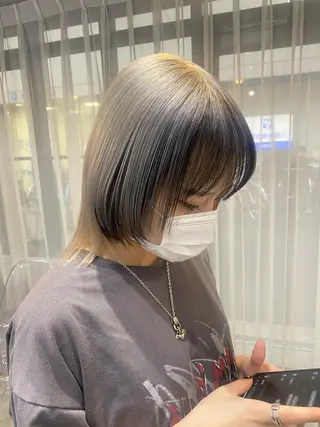 セミロング カラー 原田 朱里のヘアスタイル