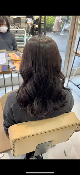 ロング メンズバレイヤージュ 斉藤春のヘアスタイル