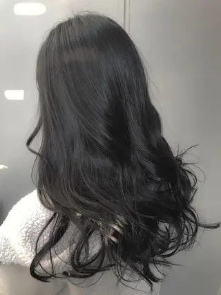 ロング カラー eclair.髪質改善&トリートメント所属・【艶髪、透明感】西村 有司のヘアスタイル