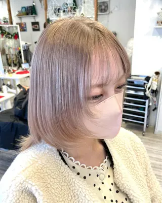 ショート SALOWIN池袋East店3F所属・インナーカラー 推し ブリーチ  髪質改善のヘアスタイル