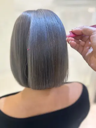 ショート カラー 髪質改善/縮毛矯正 ササキナツミのヘアスタイル