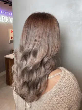 ロング カラー EGAO所属・yuuka🌻 ハイライト/艶カラーのヘアスタイル