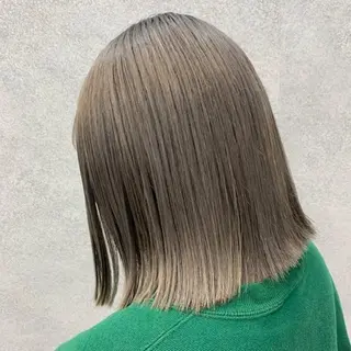 ミディアム ミルクティーベージュ 近鉄奈良駅　向田のヘアスタイル