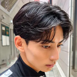 ショート パーマ メンズ メンズカット曲がる 縮毛矯正佐々木タクマのヘアスタイル