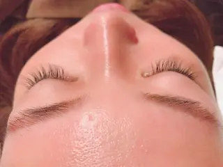 マツエク・マツパ 磧本 祐里恵のヘアスタイル